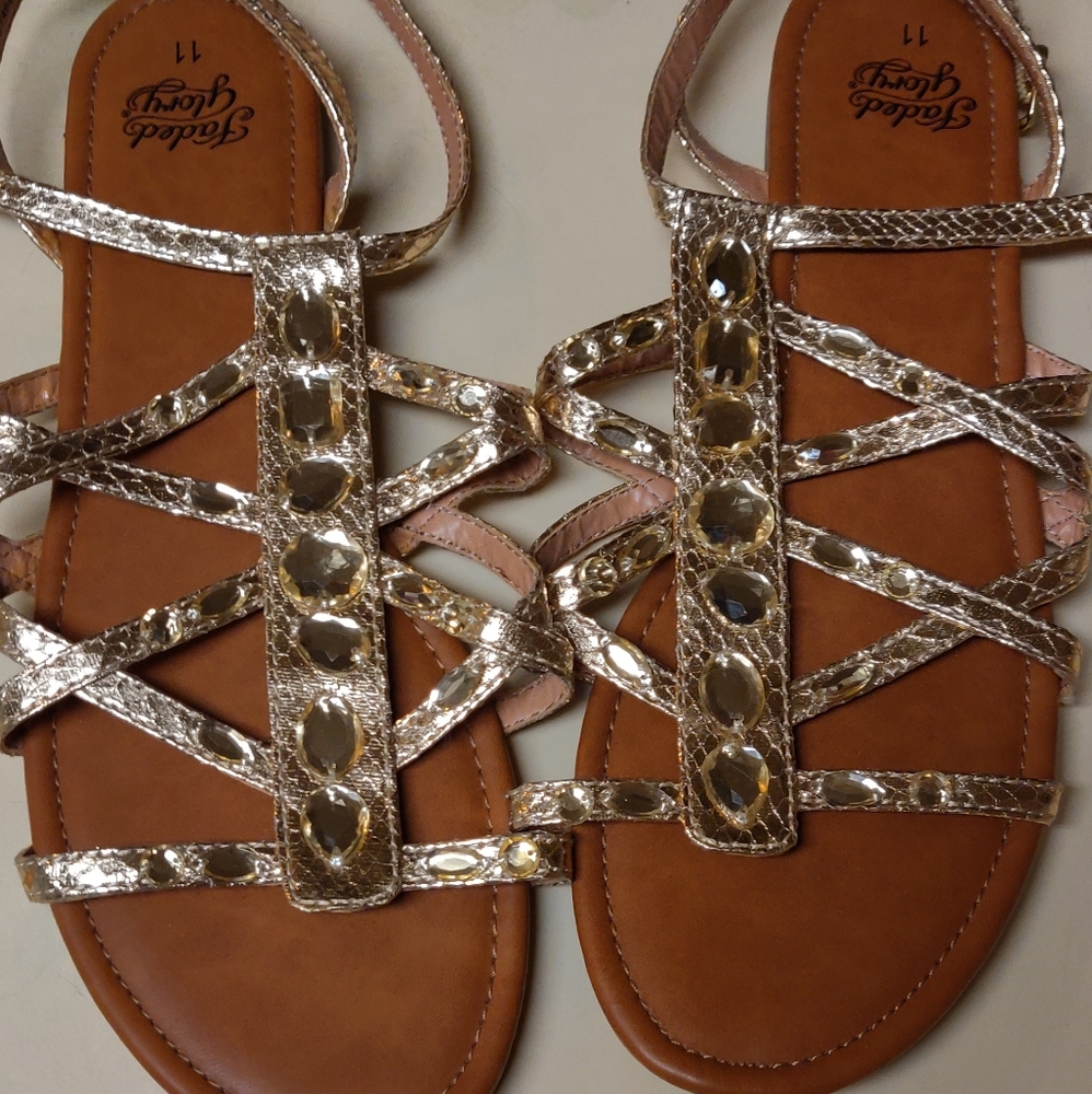 Faded Glory Size 11